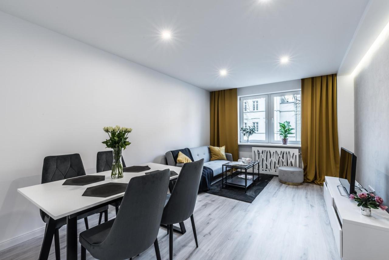 Theatre Apartment - Apartament przy Rynku w Głogowie Zewnętrze zdjęcie