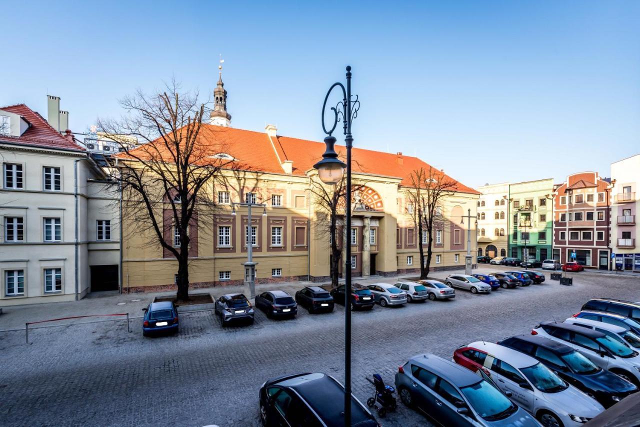 Theatre Apartment - Apartament przy Rynku w Głogowie Zewnętrze zdjęcie