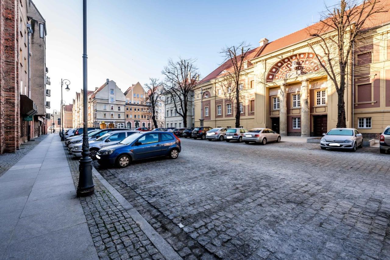 Theatre Apartment - Apartament przy Rynku w Głogowie Zewnętrze zdjęcie